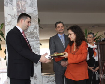 4-րդ խոսափող(Հ2 հեռուստաընկերություն) հաղորդաշարի հեղիանակ Շավարշ Գևորգյանը ստանում է Ոսկե բանալին