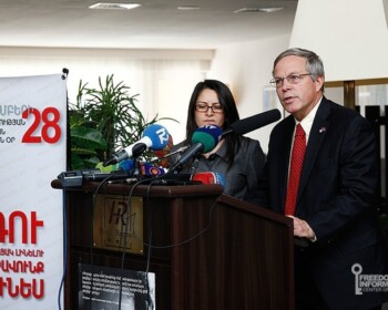 ՀՀ-ում ԱՄՆ դեսպան Ջոն Հեֆֆերնը ողջունում է մրցանակաբաշխությունը